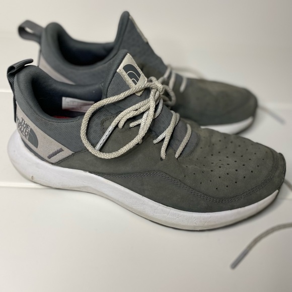 North Face Sneakers - Women’s 7.5 - Damage - Picture 1 of 12